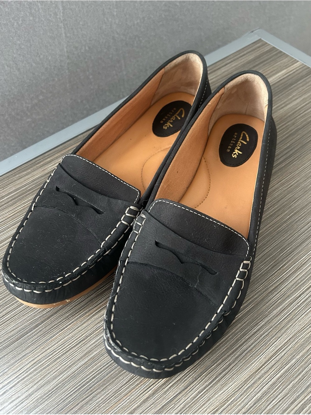 Clarks DORAVILLE NEST Penny Loafers Womens Size 10 Slip on Nubuck Moccasins